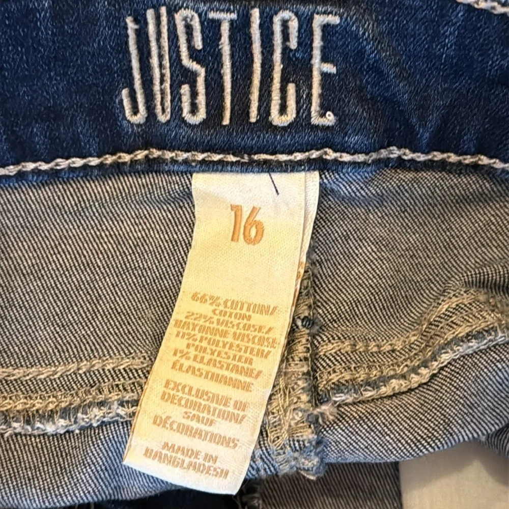 Justice Juniors 16 Faded Stretch 4.5” Inseam Altered Raw Hem Denim Jean Shorts